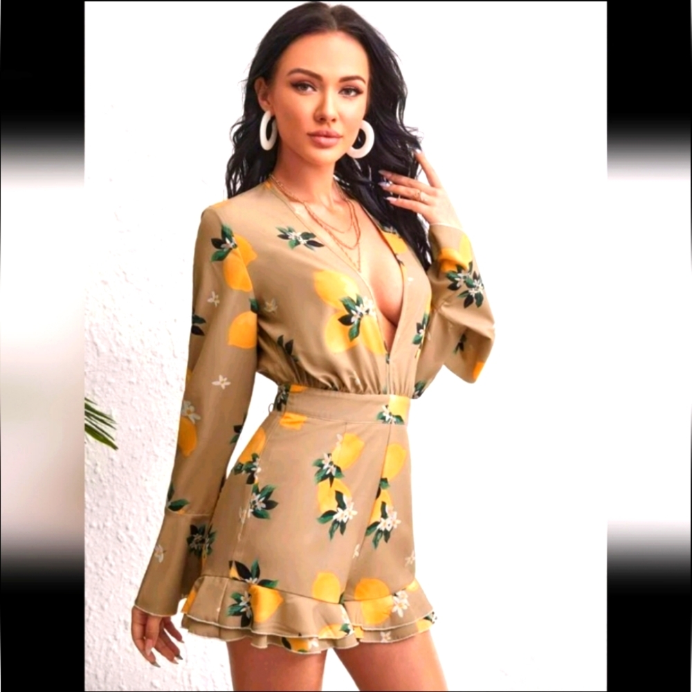 Floral Flounce Sleeve Romper